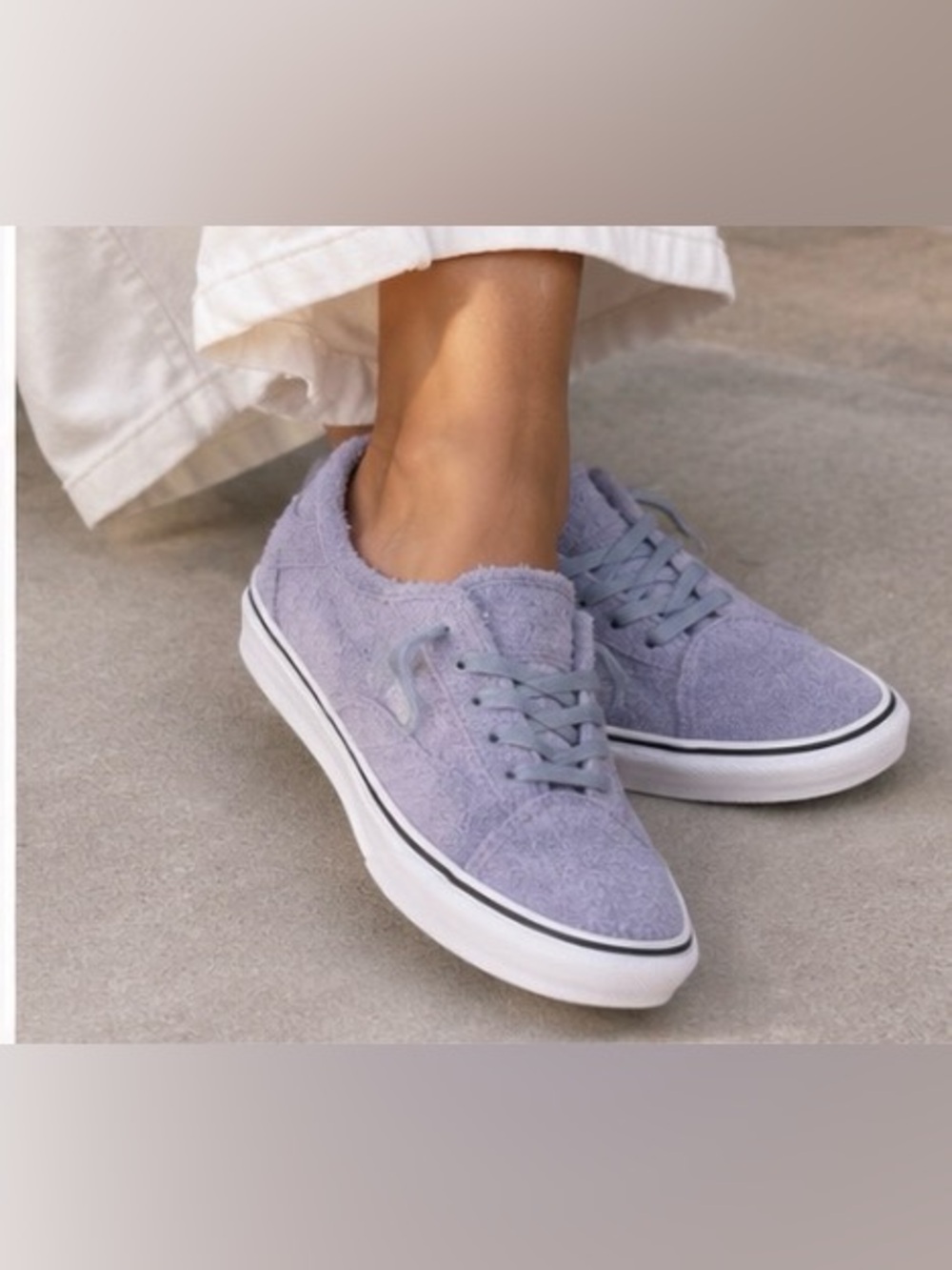 Vans Diamo Ni Hairy Suede Low-Top Sneakers – Lavender Lustre